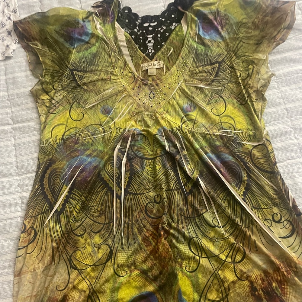 Live and Let Live Multicolor Feather Print Blouse